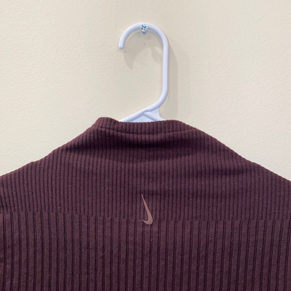 Plum Nike long sleeve turtle neck💜👾 Size M